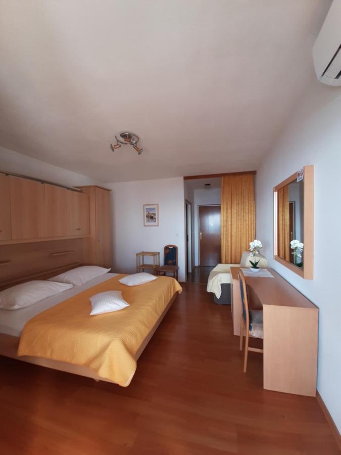 Guest House Fenix ברלה חדר תמונה
