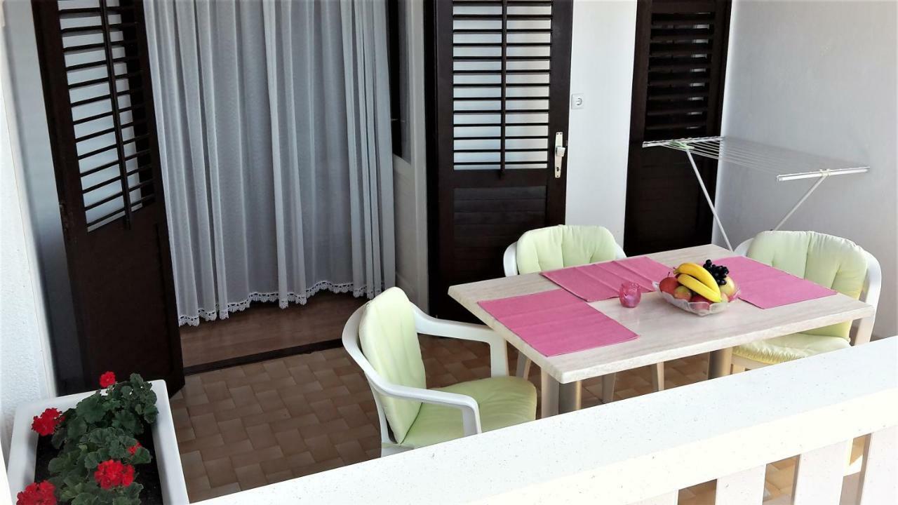 Guest House Fenix ברלה מראה חיצוני תמונה
