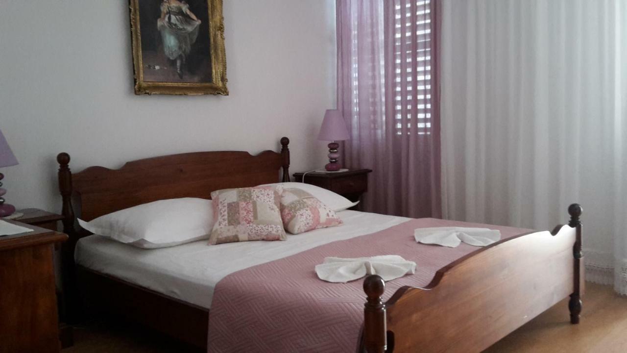 Guest House Fenix ברלה מראה חיצוני תמונה